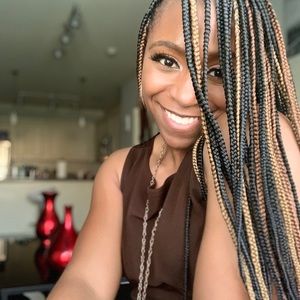 Meet your Posher, Andrea